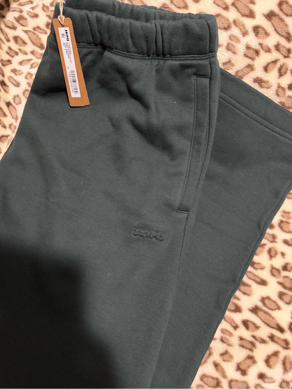 SKIMS Cotton Fleece Classic Straight Leg Pant - color: Spruce